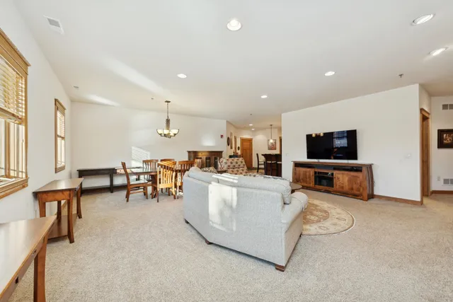 $600,000 | 415 South Wells Street, Unit 101, Lake Geneva, WI 53147