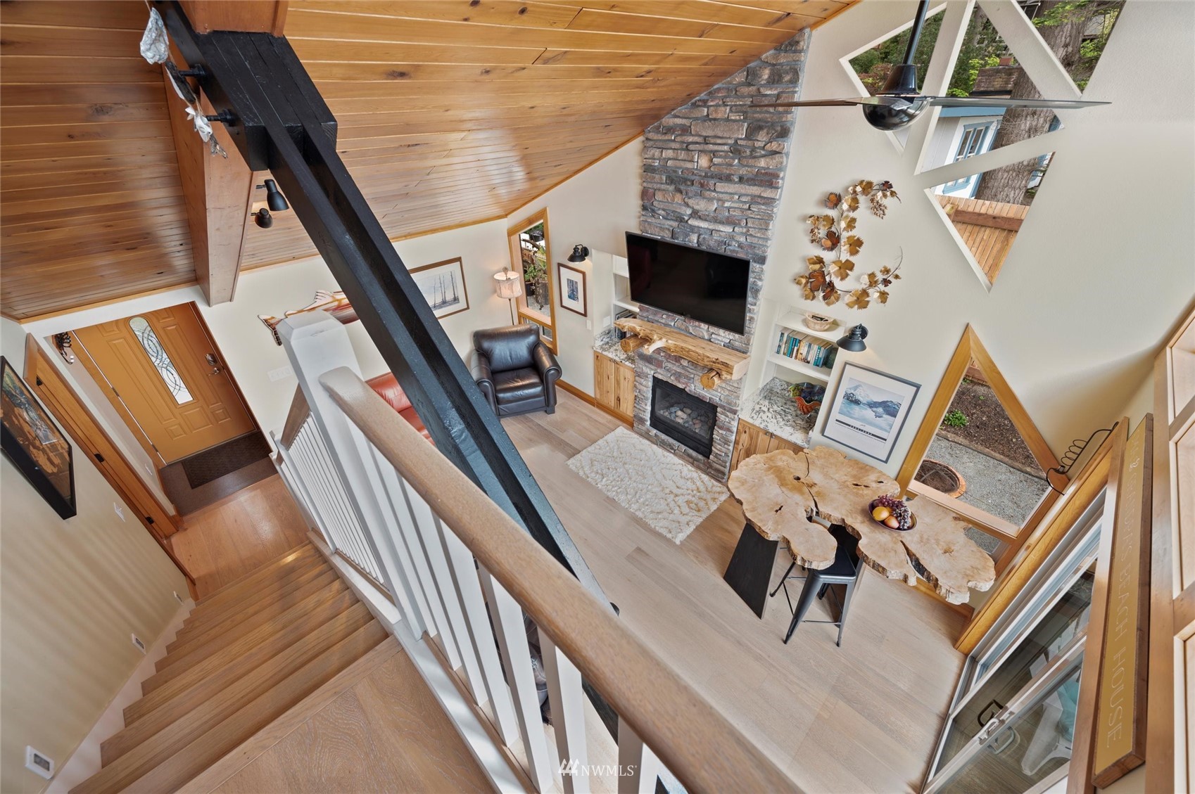 18288 Capet Zalsiluce Road La Conner, WA 98257 - Photo 17 of 40 Gallery Image 17