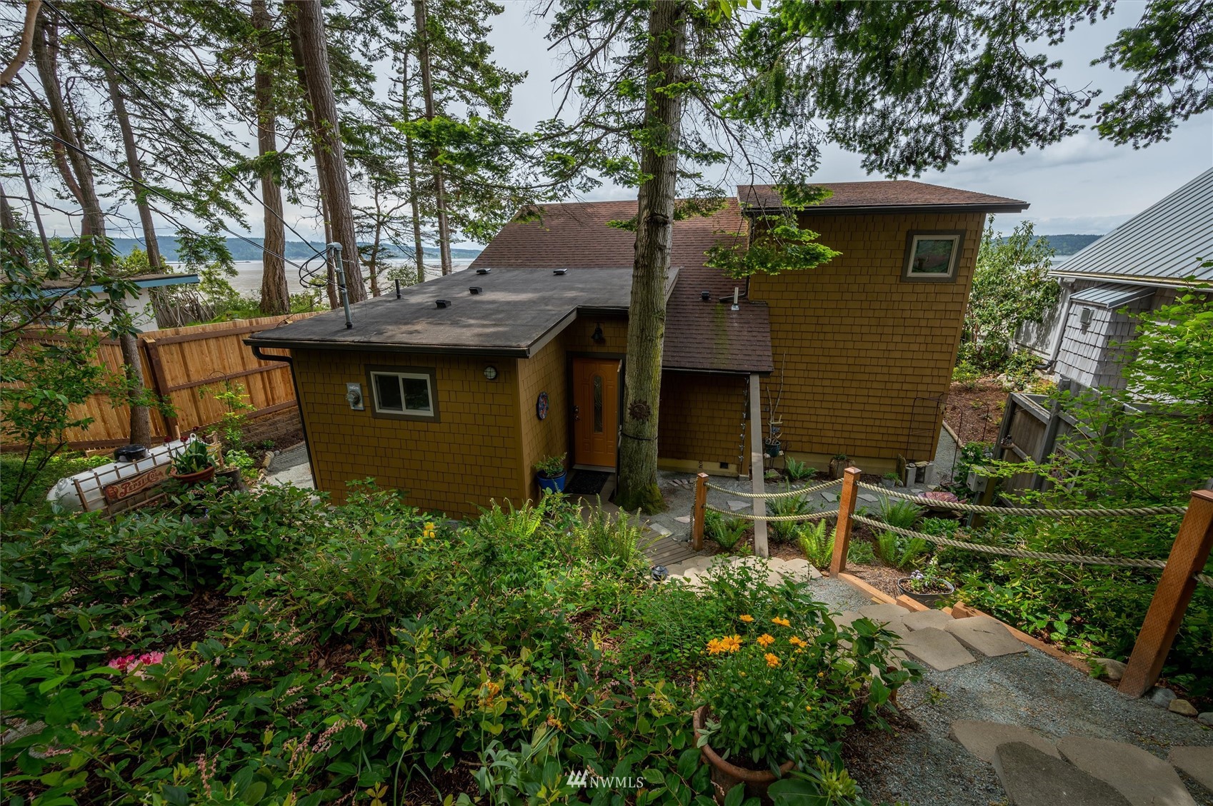 18288 Capet Zalsiluce Road La Conner, WA 98257 - Photo 23 of 40 Gallery Image 23