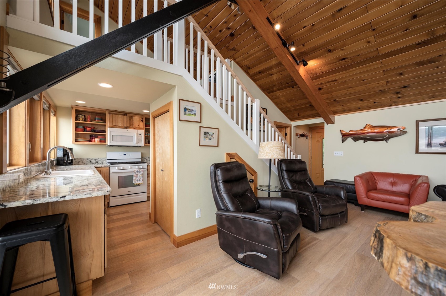 18288 Capet Zalsiluce Road La Conner, WA 98257 - Photo 8 of 40 Gallery Image 8