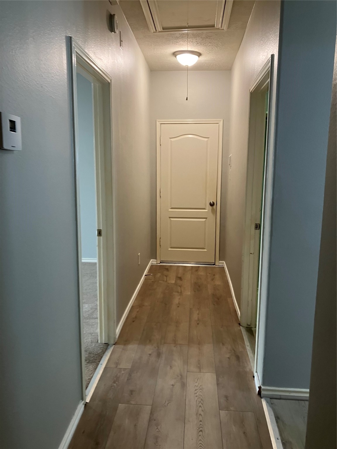 3402 Pebble Beach Lane Pearland, TX 77584 - Photo 21 of 31 a view of a hallway