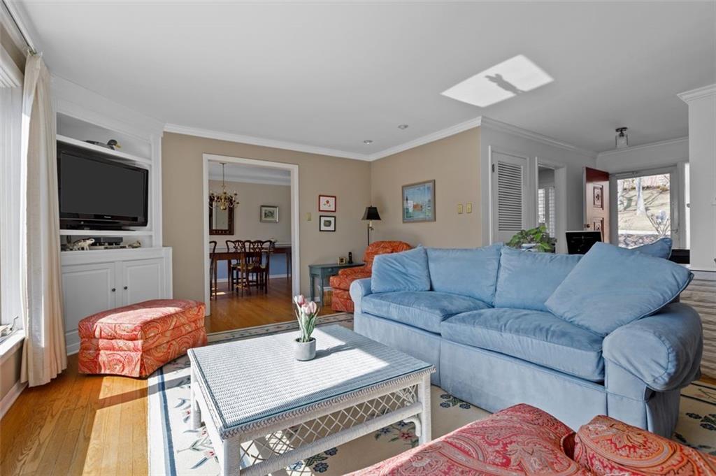 205 Farmington Road Pittsburgh, PA 15215 - Photo 11 of 25 Gallery Image 11