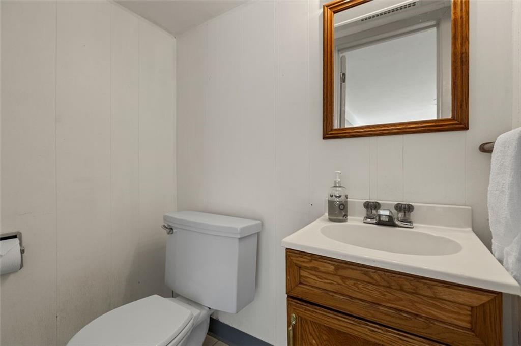 205 Farmington Road Pittsburgh, PA 15215 - Photo 21 of 25 Gallery Image 21