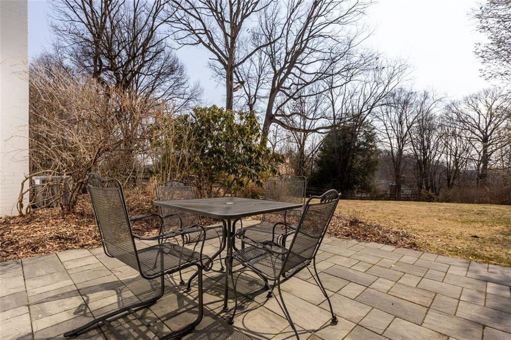 205 Farmington Road Pittsburgh, PA 15215 - Photo 22 of 25 Gallery Image 22