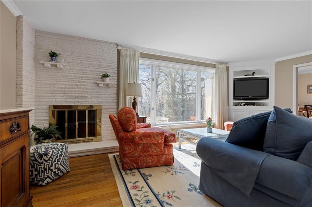 205 Farmington Road Pittsburgh, PA 15215 - Photo 10 of 25 Gallery Image 10