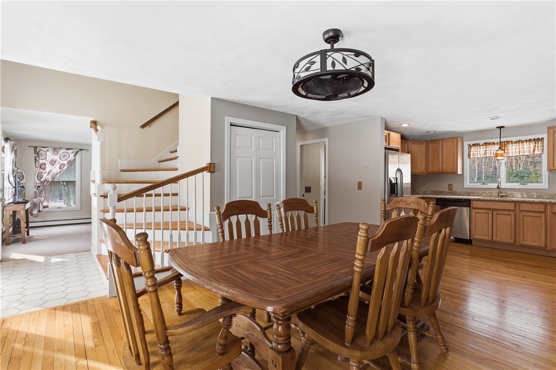 37 Anan Wade Road Glocester, RI 02857 - Photo 8 of 35