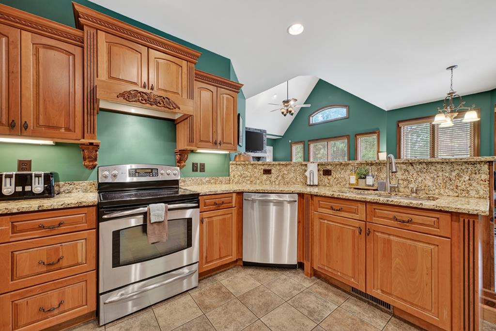 224 Sanders Road Blue Ridge, GA 30513 - Photo 29 of 71
