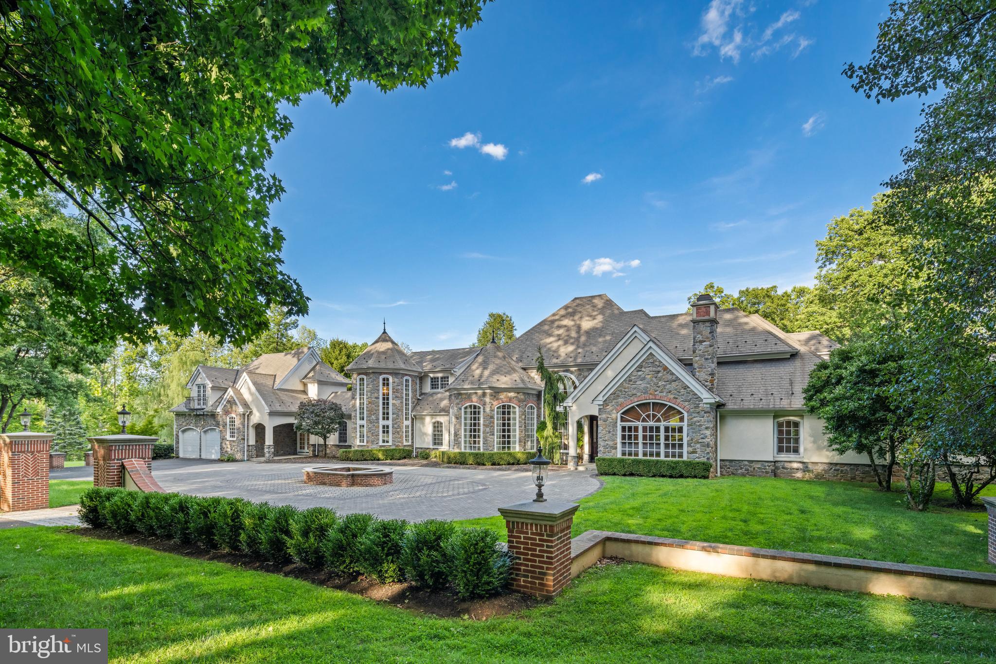 3728 Windy Bush Road New Hope, PA 18938 - Photo 4 of 68 Magnificent Cobblestone Courtyard