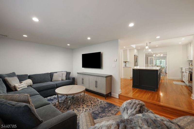 220 Wychwood Road Westfield, NJ 07090 - Photo 13 of 40