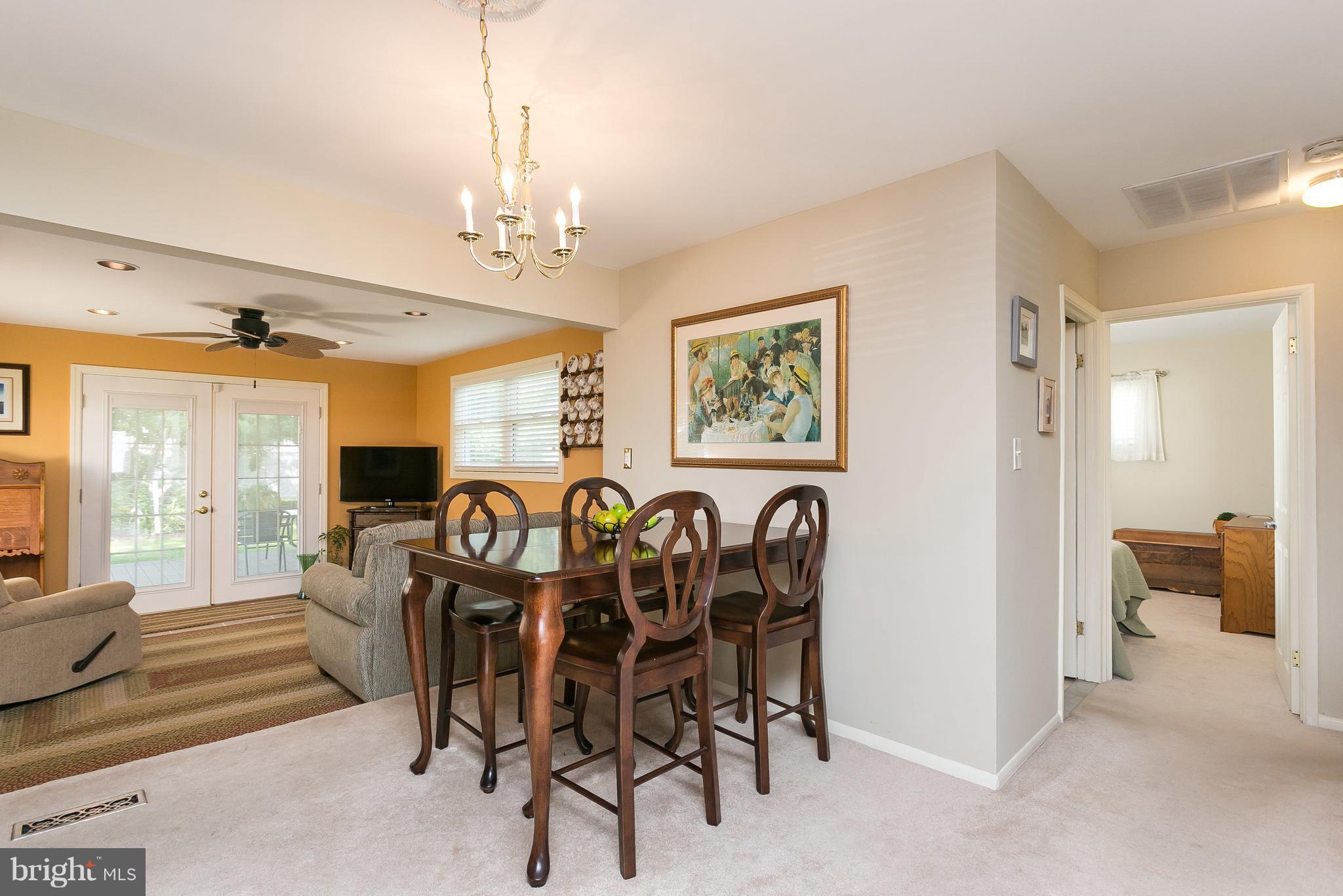 2444 Ellis Road Baltimore, MD 21234 - Photo 6 of 28 Dining Room