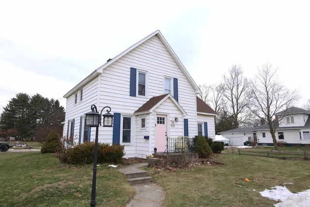 $169,900 | 900 North Main Street, Three Rivers, MI 49093