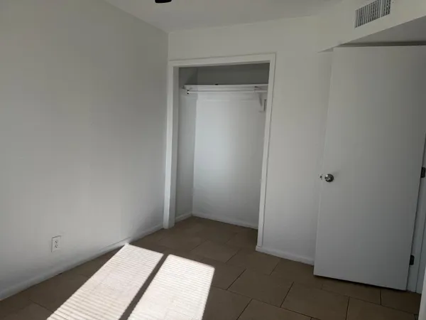 $1,200 | 2553 East Pueblo Avenue, Unit 1, Phoenix, AZ 85040