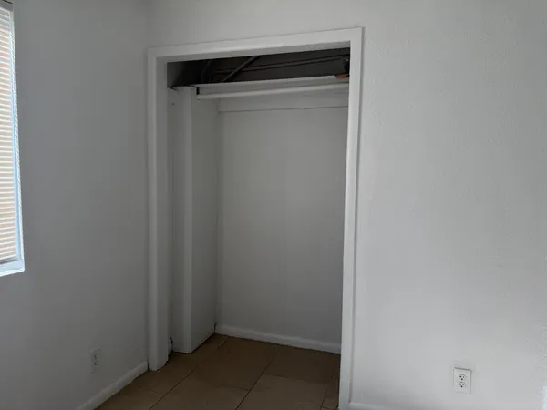 $1,100 | 2553 East Pueblo Avenue, Unit 1, Phoenix, AZ 85040