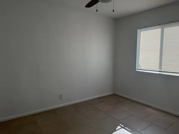 $1,200 | 2553 East Pueblo Avenue, Unit 1, Phoenix, AZ 85040