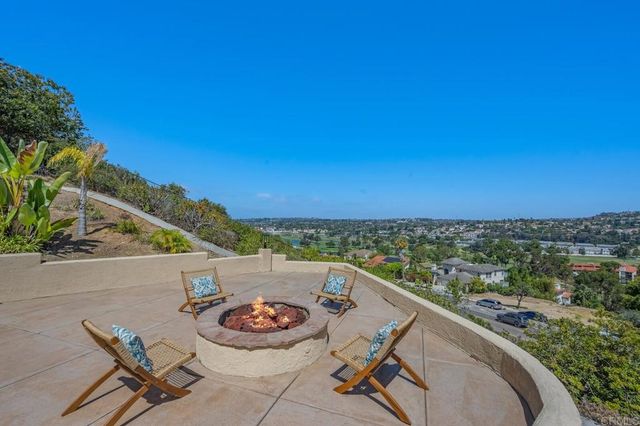 $2,300,000 | 7600 La Coruna Place, Carlsbad, CA 92009