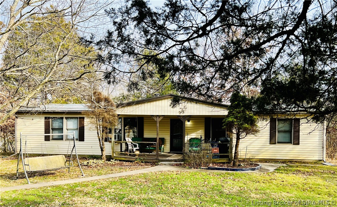 3272 Edwardsville Galena Road Georgetown, IN 47122 - Photo 1 of 25 Front view