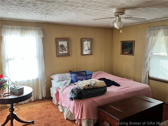 $375,000 | 3272 Edwardsville Galena Road, Georgetown, IN 47122