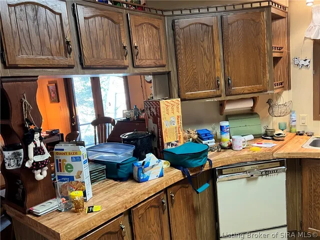 $375,000 | 3272 Edwardsville Galena Road, Georgetown, IN 47122