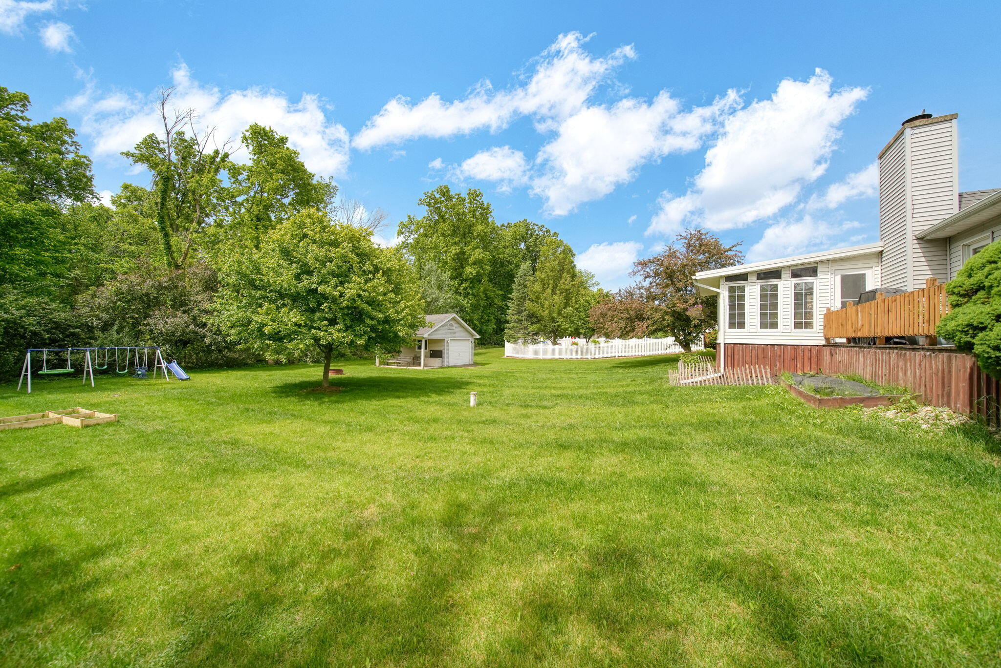 3395 Hartley Drive Adrian, MI 49221 - Photo 33 of 36 44-web-or-mls-DSC09104_HDR