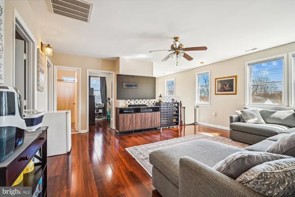 $959,000 | 7314 Inzer Street, Springfield, VA 22151