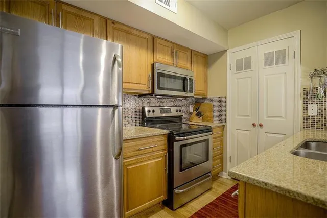 $199,900 | 935 Washington Street, Unit 104, Kansas City, MO 64105