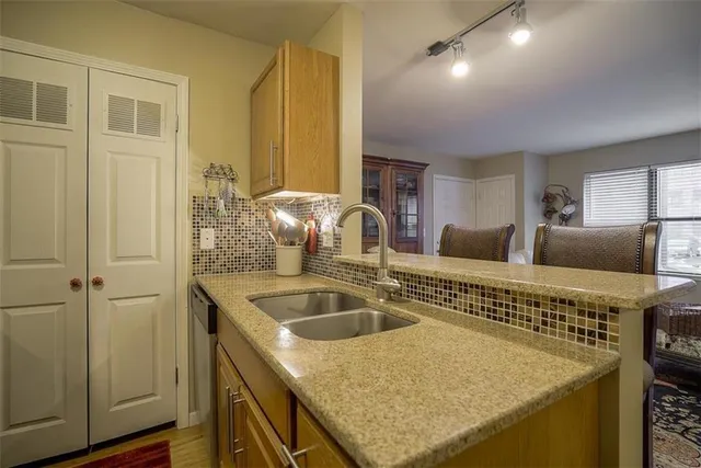 $199,900 | 935 Washington Street, Unit 104, Kansas City, MO 64105