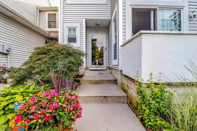 $496,500 | 11 Borelle Square, Sayreville, NJ 08859