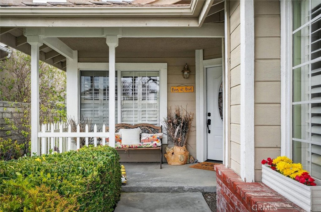 25845 Anderson Lane Stevenson Ranch, CA 91381 - Photo 3 of 34