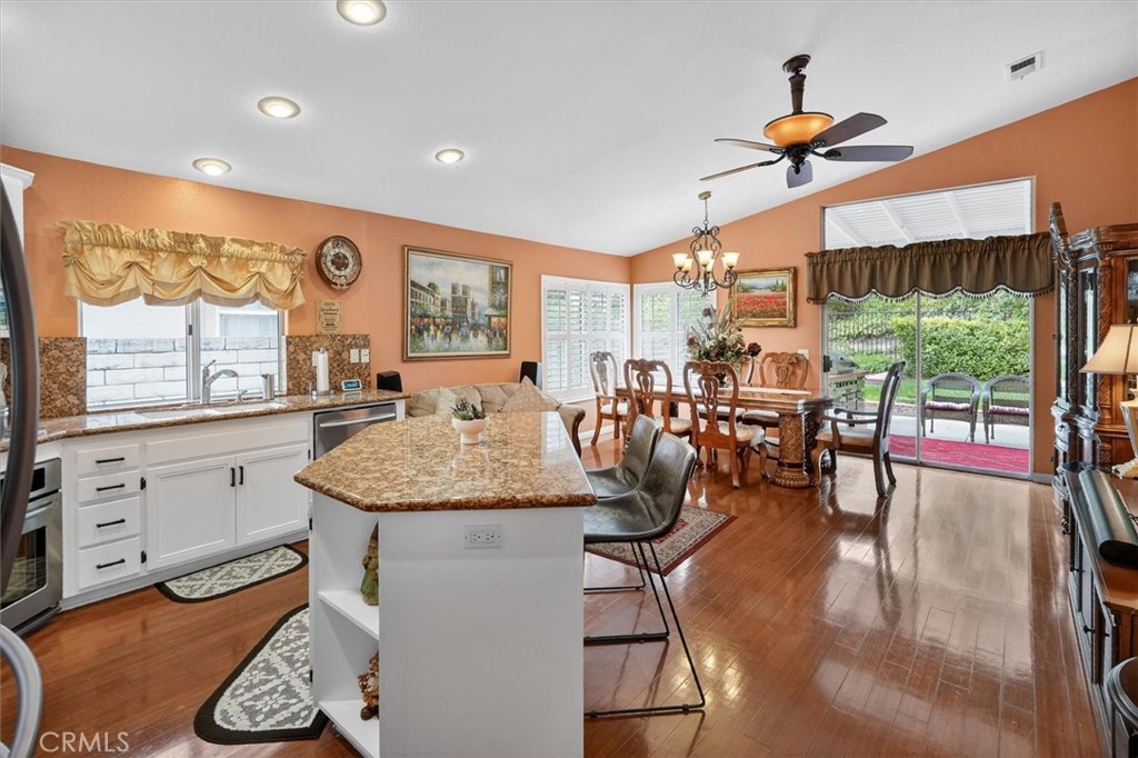 25845 Anderson Lane Stevenson Ranch, CA 91381 - Photo 7 of 34