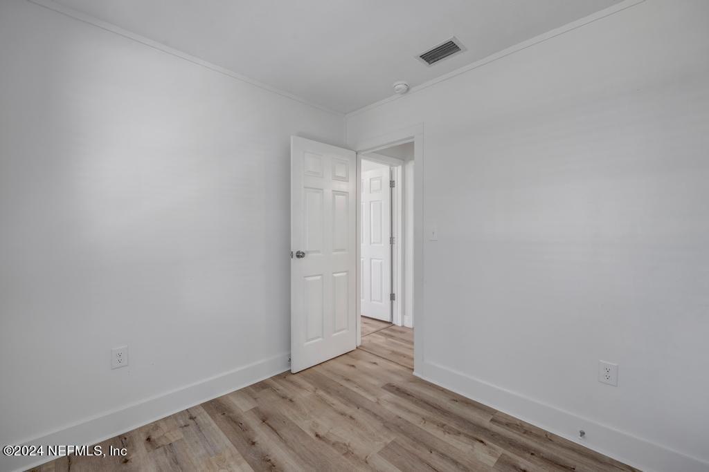 903 Royal Road St. Augustine, FL 32086 - Photo 27 of 32 a view of an empty room