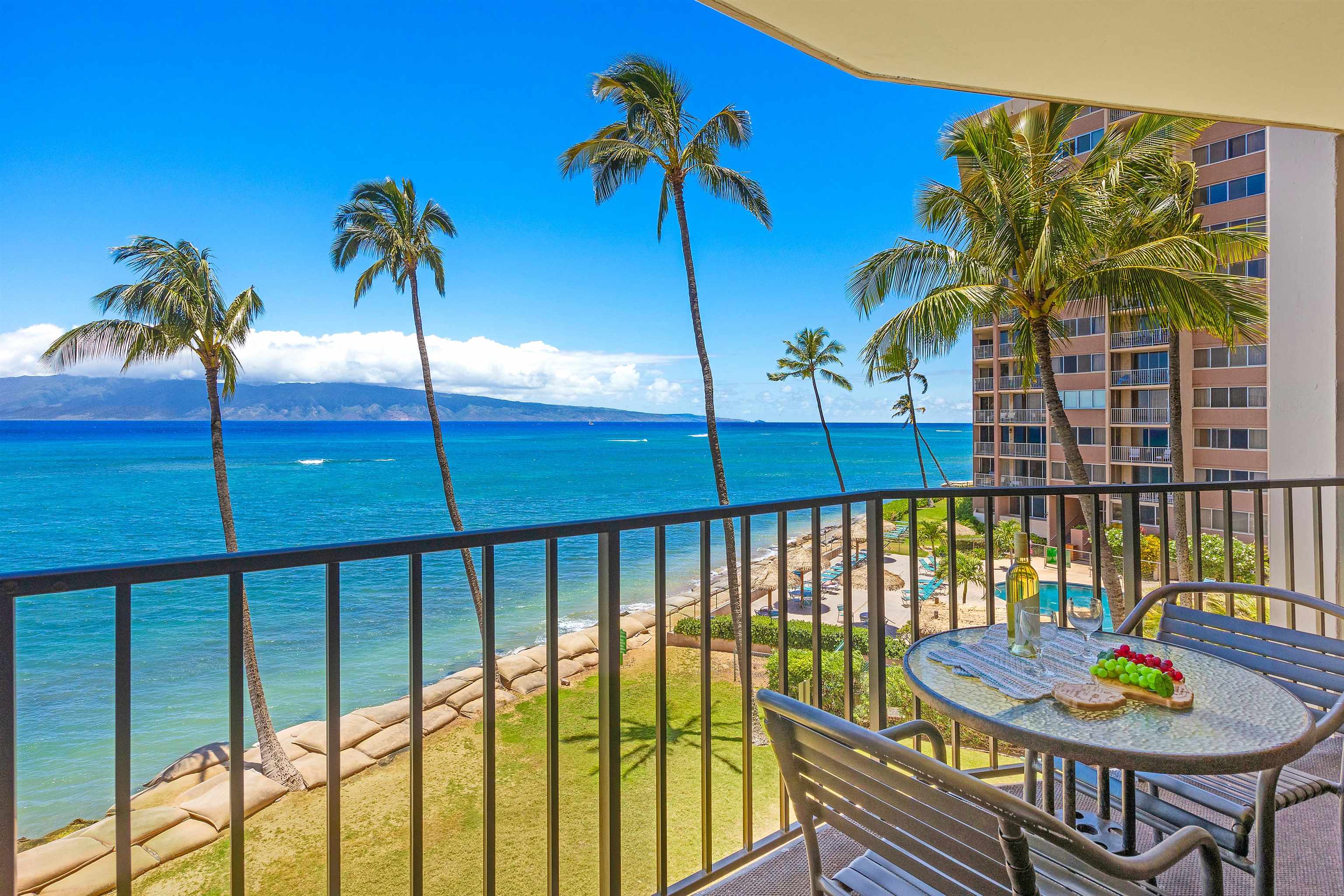 4327 Lower Honoapiilani Road, Unit 406B Lahaina, HI 96761 - Photo 15 of 26 a view of balcony with a potted plant