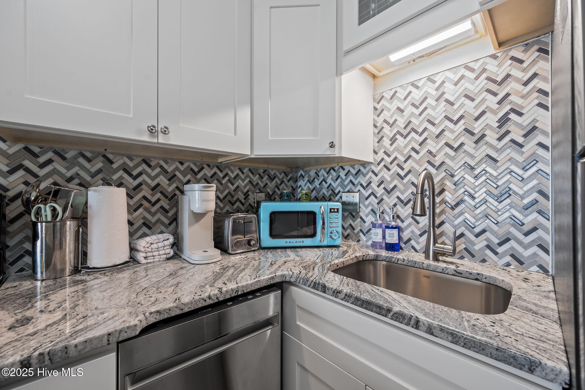 1866 New River Inlet Road, Unit 3401C North Topsail Beach, NC 28460 - Photo 17 of 53 30-web-or-mls-_RAD1401