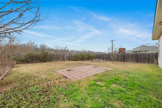 $1,900 | 107 Saul Street, Hutto, TX 78634