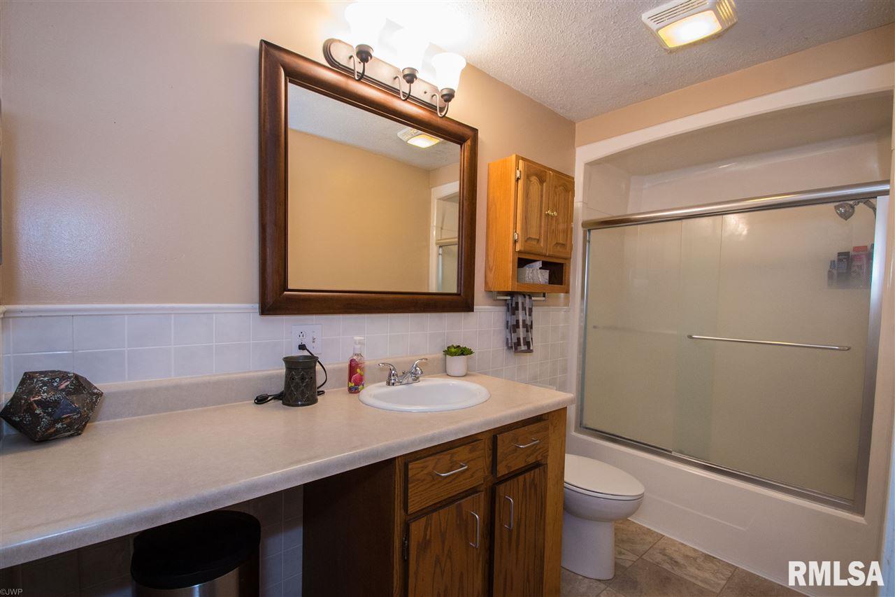 405 3rd Street Princeton, IA 52768 - Photo 16 of 24 Gallery Image 16