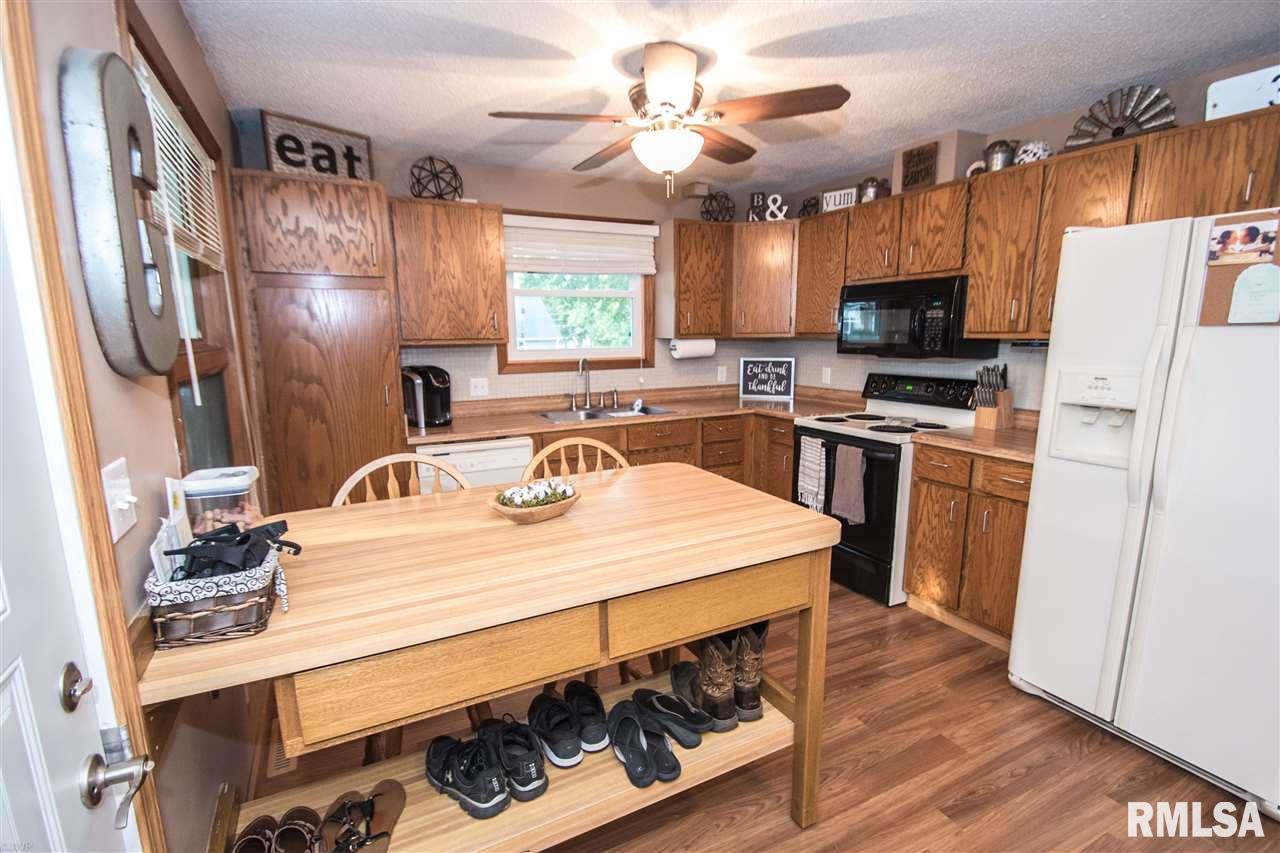 405 3rd Street Princeton, IA 52768 - Photo 3 of 24 Gallery Image 3
