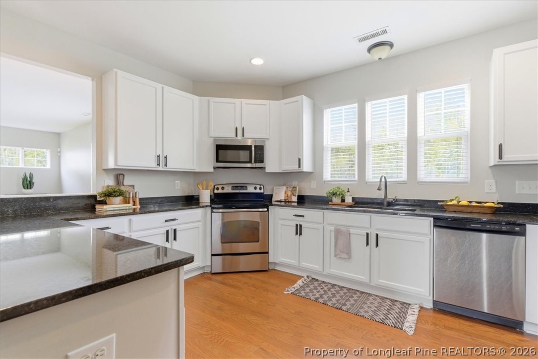 30 Salisbury Lane Spring Lake, NC 28390 - Photo 16 of 42 Kitchen