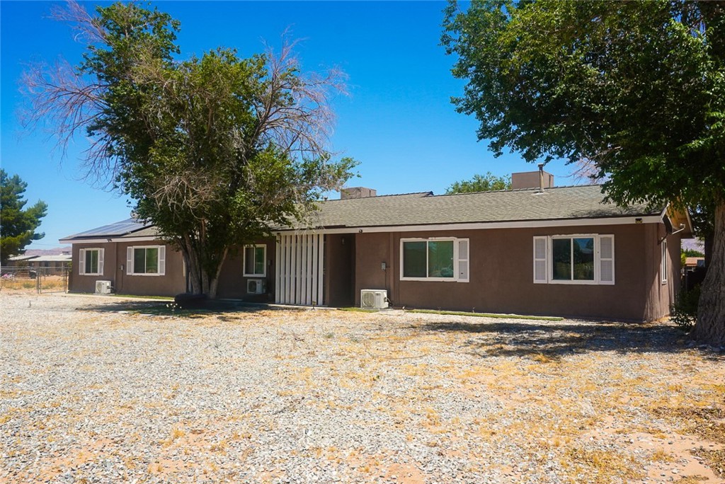 13425 Mohawk Road Apple Valley, CA 92308 - Photo 4 of 15