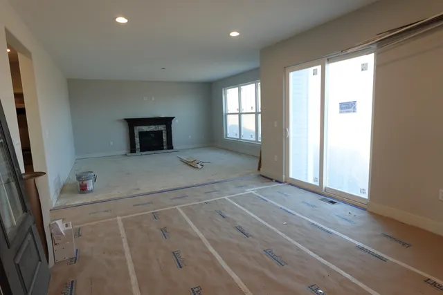 $574,990 | 511 Woodside Court, West Bend, WI 53095