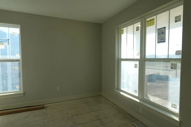 $574,990 | 511 Woodside Court, West Bend, WI 53095