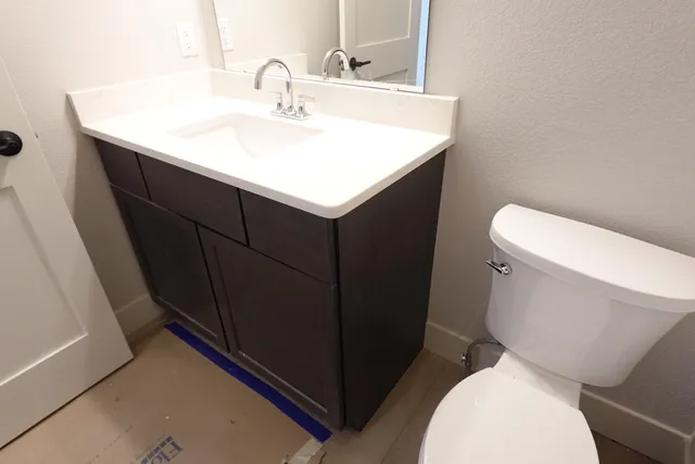 $574,990 | 511 Woodside Court, West Bend, WI 53095