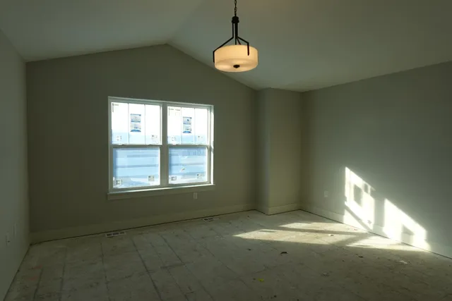 $574,990 | 511 Woodside Court, West Bend, WI 53095