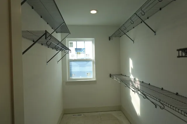 $574,990 | 511 Woodside Court, West Bend, WI 53095