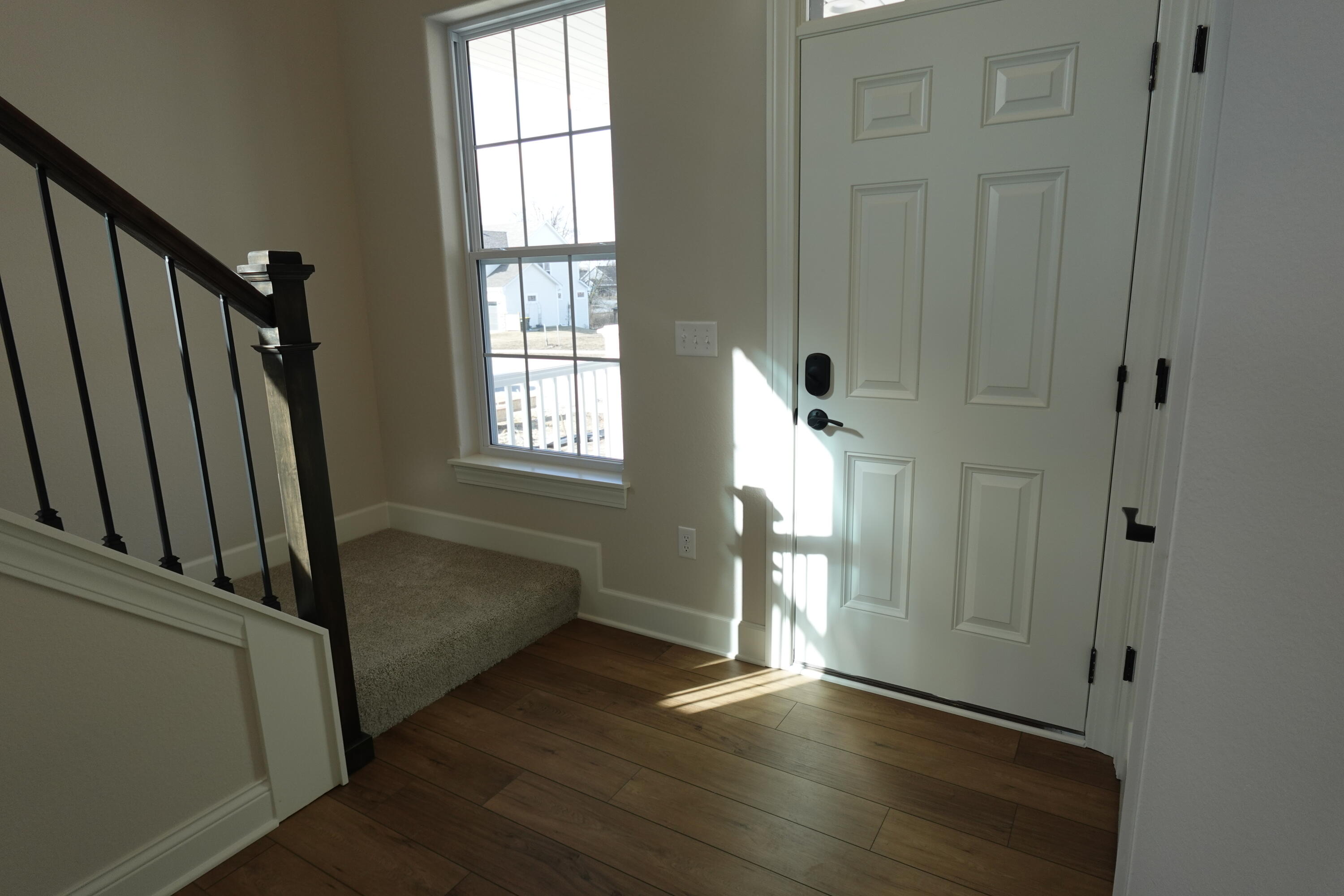 511 Woodside Court West Bend, WI 53095 - Photo 8 of 49 Foyer