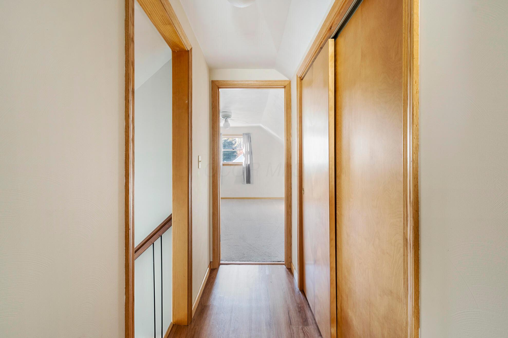 4168 Burkey Road Youngstown, OH 44515 - Photo 20 of 33 4168 2ND Floor Hallway