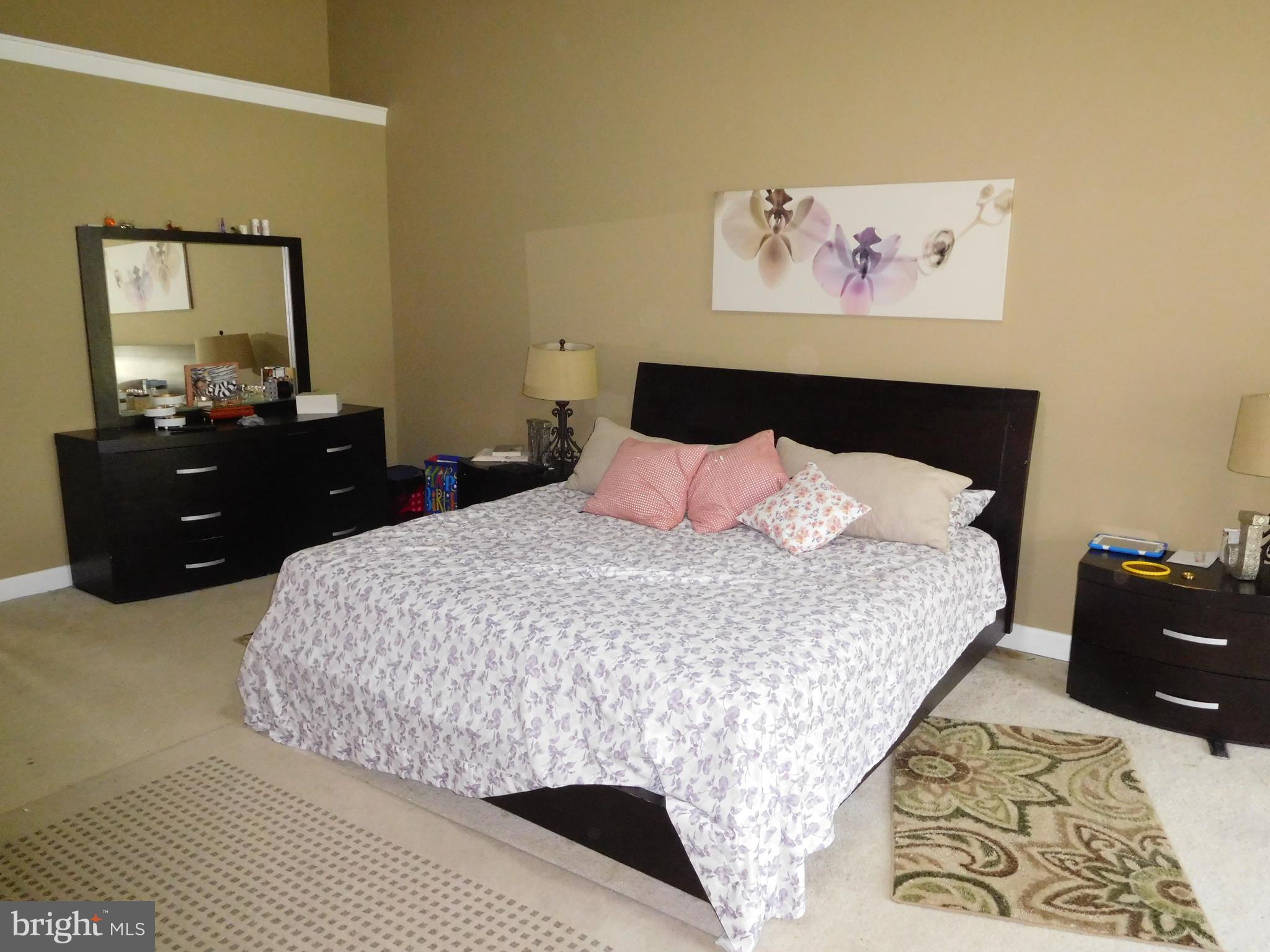 Bedroom (Master)