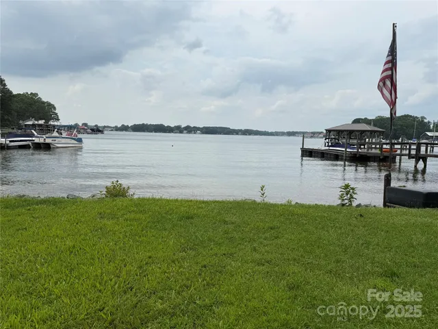 $2,200,000 | 7423 Norman Island Drive, Cornelius, NC 28031