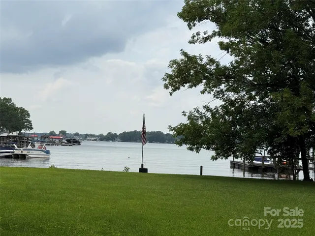 $2,200,000 | 7423 Norman Island Drive, Cornelius, NC 28031