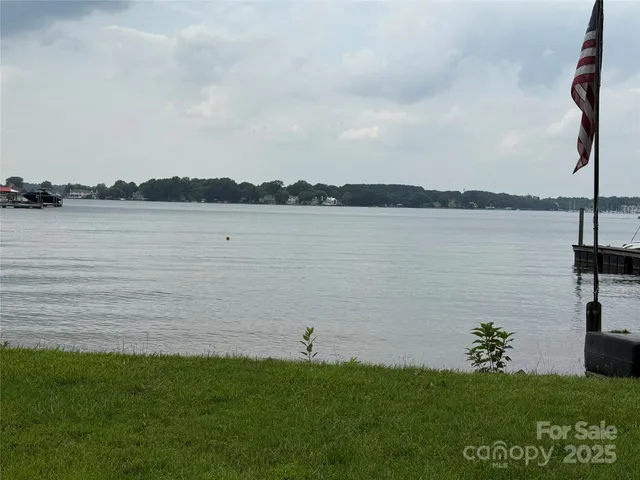 $2,200,000 | 7423 Norman Island Drive, Cornelius, NC 28031