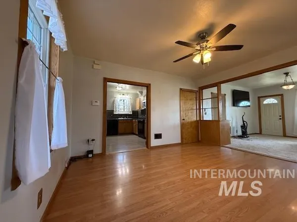 $322,500 | 902 East Main Street, Weiser, ID 83672
