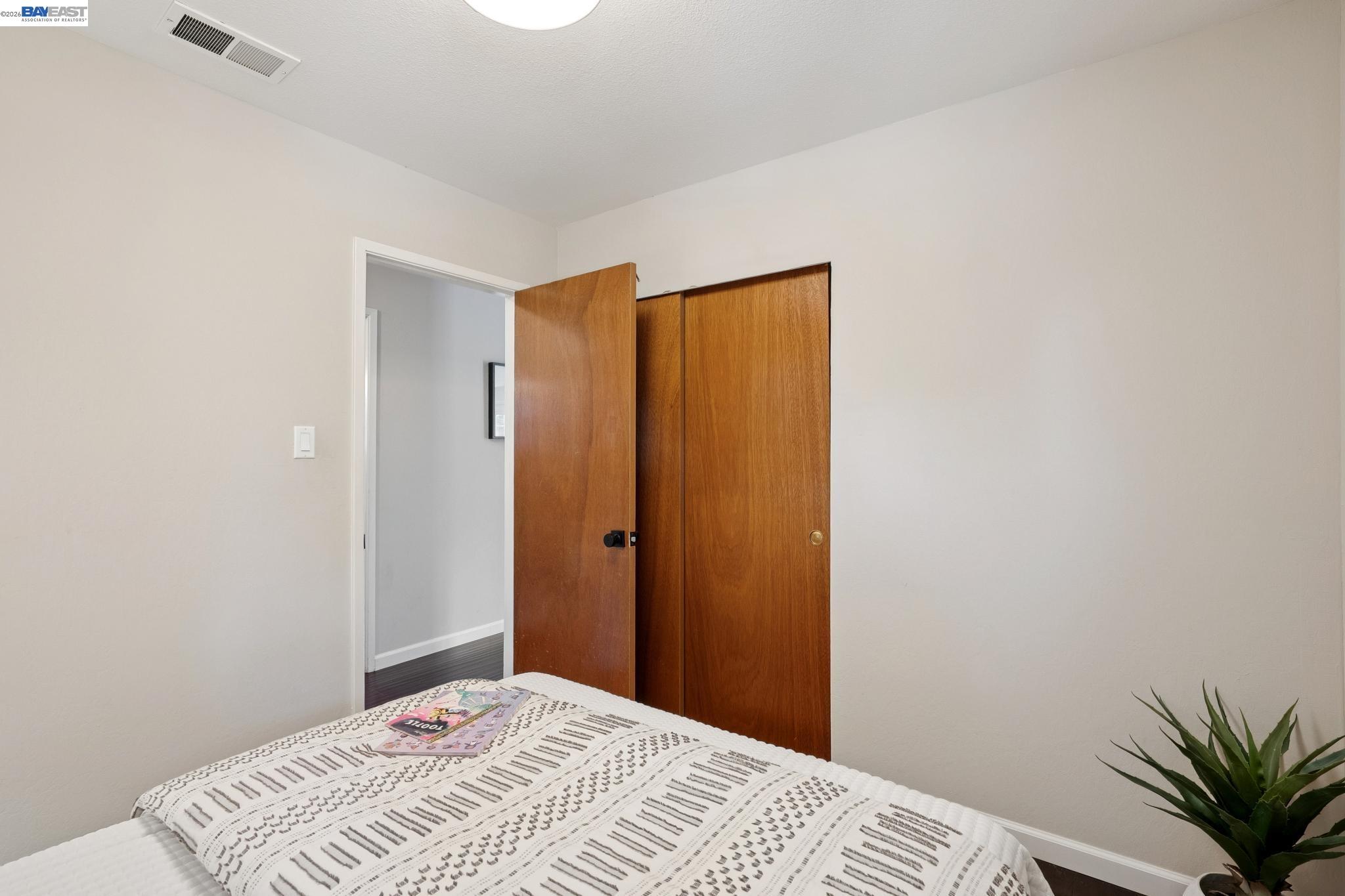 328 Sand Beach Road Alameda, CA 94501 - Photo 32 of 48